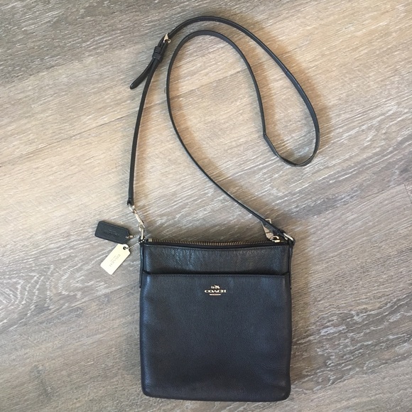 Coach Handbags - 🎀 Coach 🎀 Crossbody